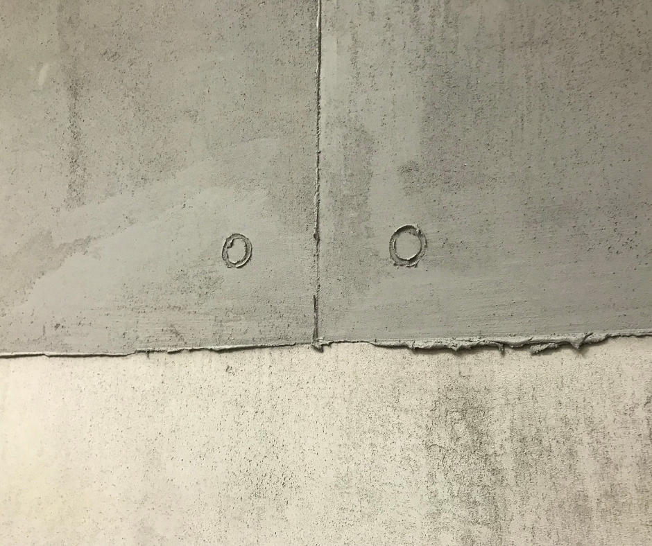 Salonraum mit modern gestalteten Wandflächen und harmonischer Farbgestaltung im Raum Berlin